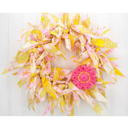 13” Vintage Fabric Rag Wreath w/ Pink Daisy