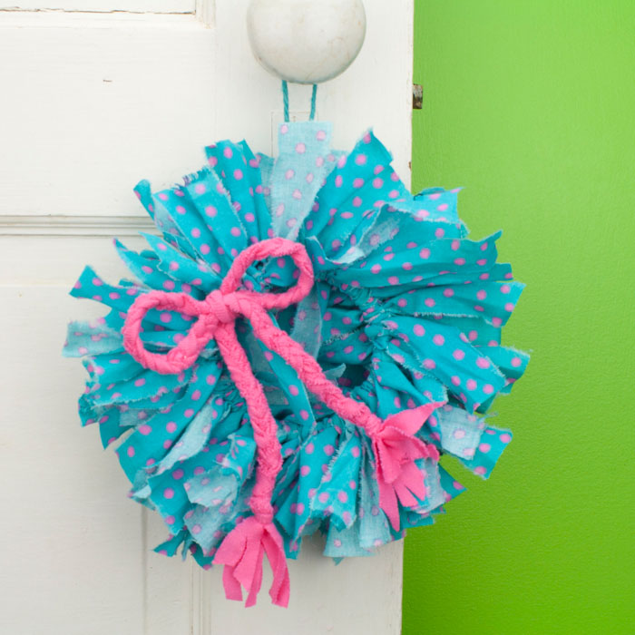 Day #25 - Aqua Blue & Pink Dot Mini Rag Wreath - Orange Dog Crafts