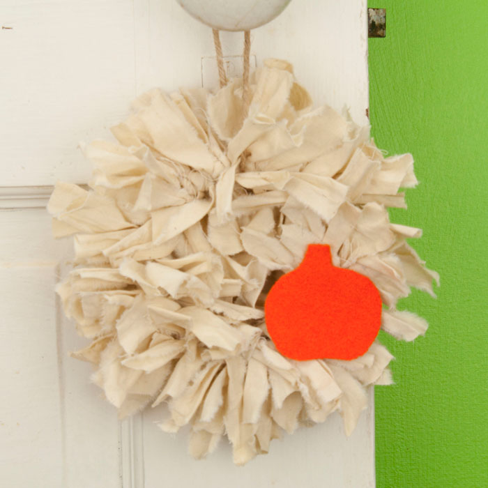 Tea Stained Mini Rag Wreath with Pumpkin