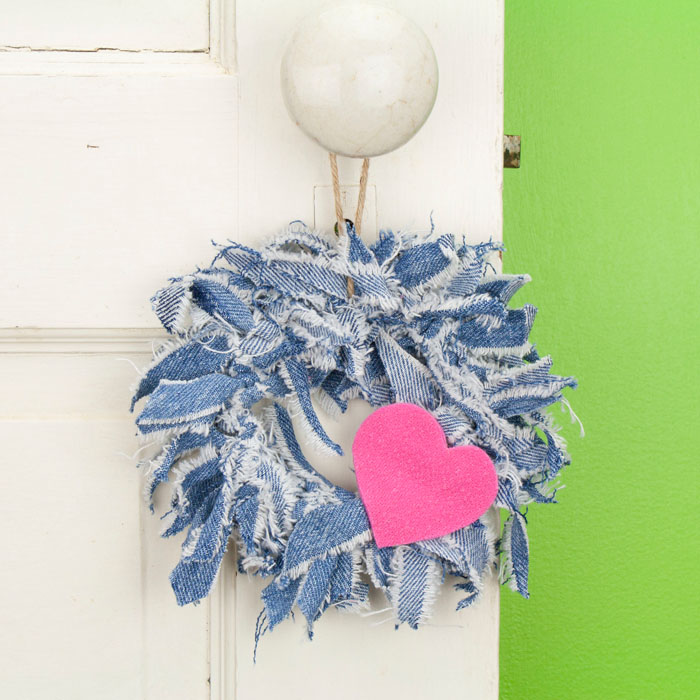 Blue Jean Mini Rag Wreath with Pink Fabric Heart