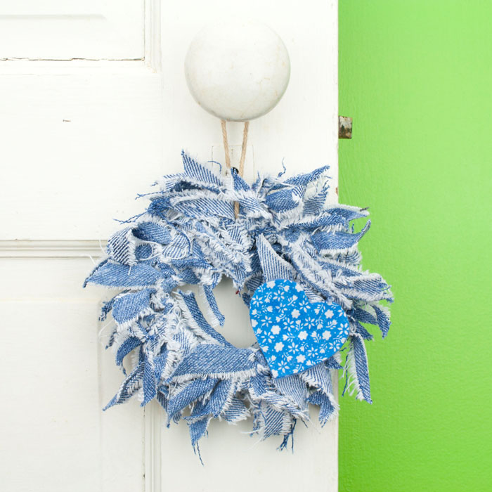 Blue Jean Mini Rag Wreath with Blue Flower Print Heart