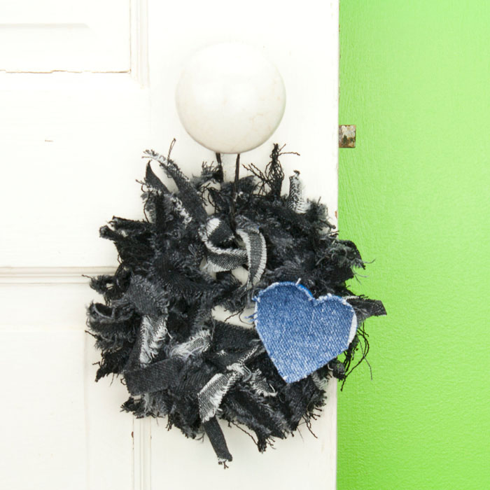 Black Jean Mini Rag Wreath with Blue Jean Heart