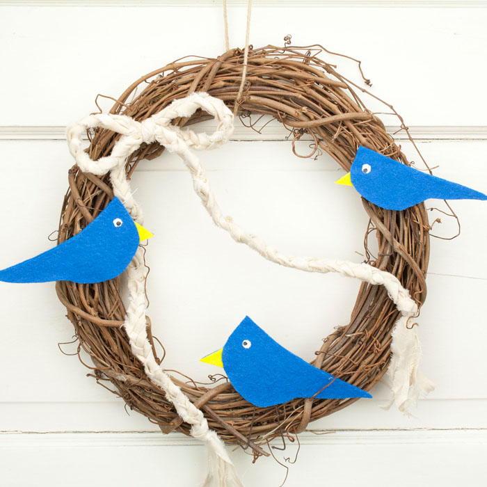 12" Grapevine Wreath with Bluebirds