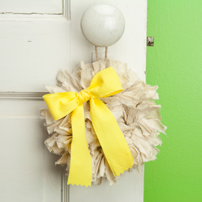 Tea Stained Mini Rag Wreath with Yellow Bow