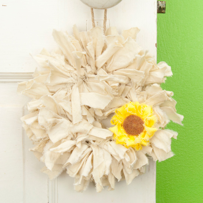 Tea Stained Mini Rag Wreath with Sunflower